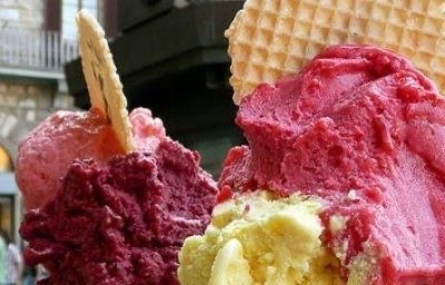 One of the best ice cream shops on Lake Garda