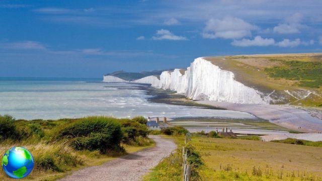 From London to Canterbury and Dover, travel to Kent