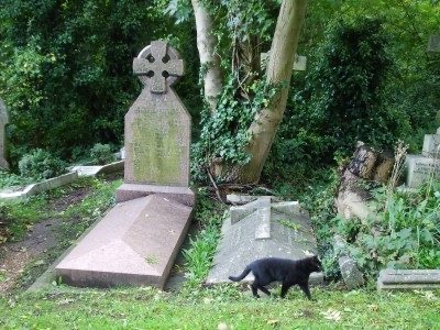 Uma tarde emocionante no cemitério de Highgate