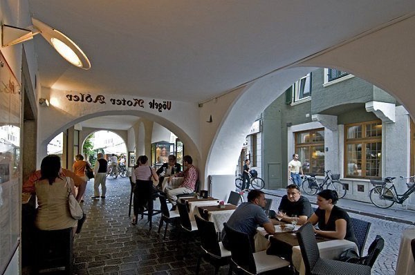 Comer em Bolzano, no centro da cidade: Voegele