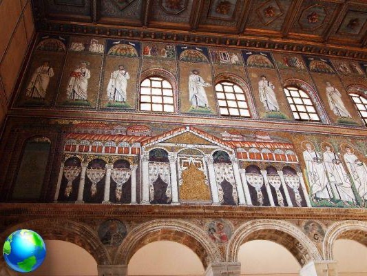 Basílica de Sant'Apollinare Nuovo en Ravenna