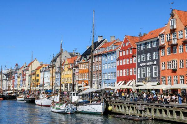 The 7 most beautiful colorful cities in Europe