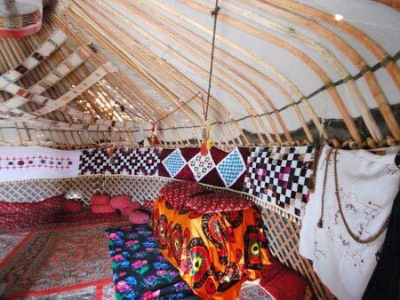 Dormir en una yurta en Uzbekistán