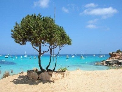 De Mallorca a Ibiza, verano low cost en Baleares