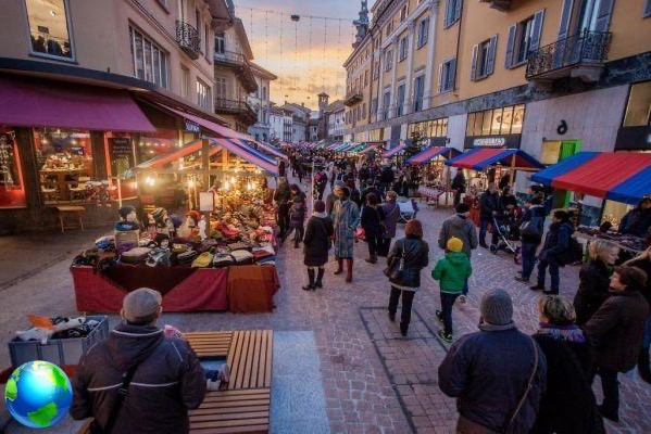 Marchés de Noël de Lugano: voyage en Suisse