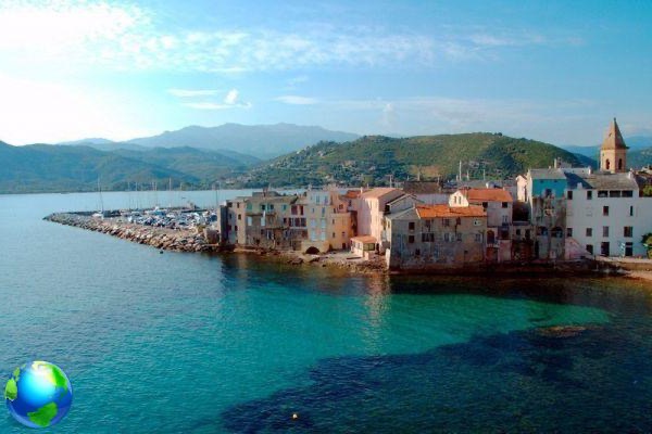 Corsica: how to get there by ship or low cost plane