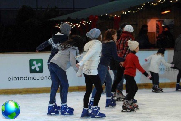 Ice skating in Milan low cost
