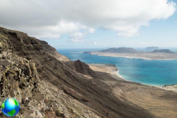 Viajar a Lanzarote: consejos para unas vacaciones inolvidables
