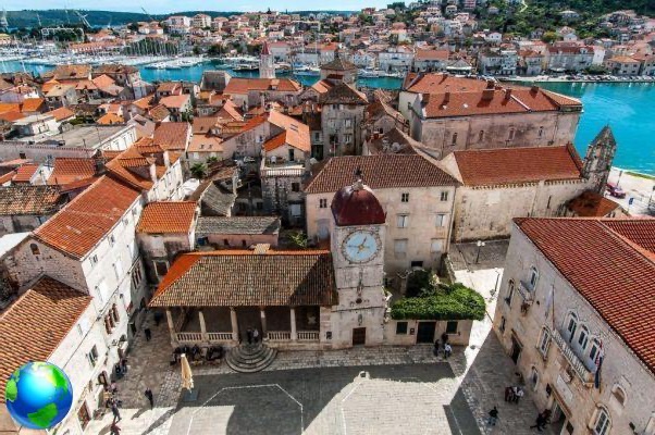 Trogir in Dalmatia, how to reach it and what to see