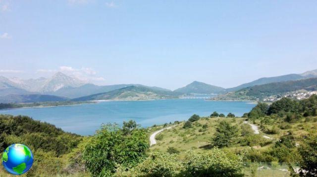 Consejos para un fin de semana en el lago Campotosto en Abruzzo