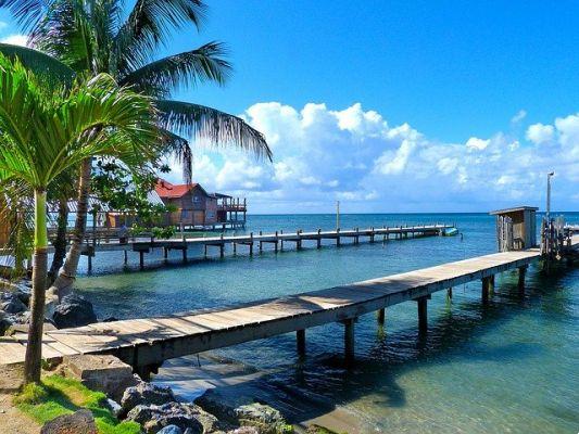 Honduras Rotoan travel tips and useful information