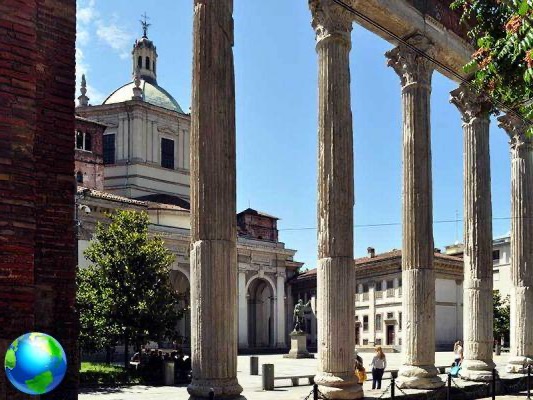 As colunas de San Lorenzo em Milão: 16 colunas romanas