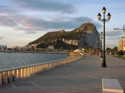 Gibraltar, como moverse y que ver en medio día