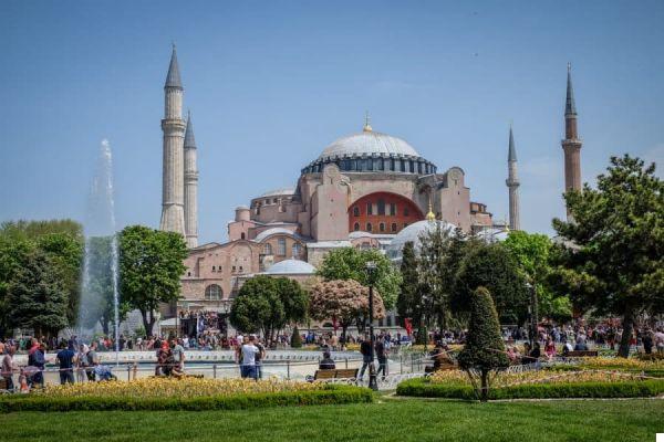 A trip to Istanbul: where to sleep, where to eat and how to get around