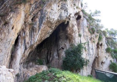 Grotte de San Teodoro, Acquedolci en Sicile