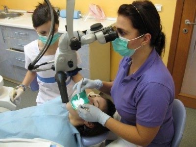 Turismo dental con tour operadores, donde acudir para recibir tratamiento