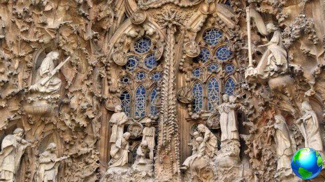 7 works by Gaudi to visit in Barcelona at Easter