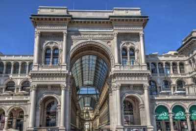 Piero Rotta: albergue econômico em Milão, revisão