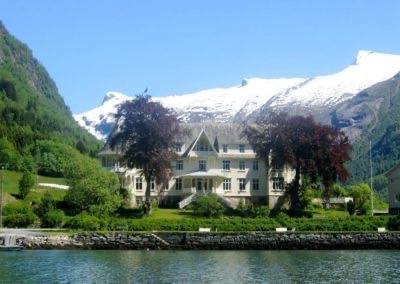 Mundal: Norwegian literary paradise