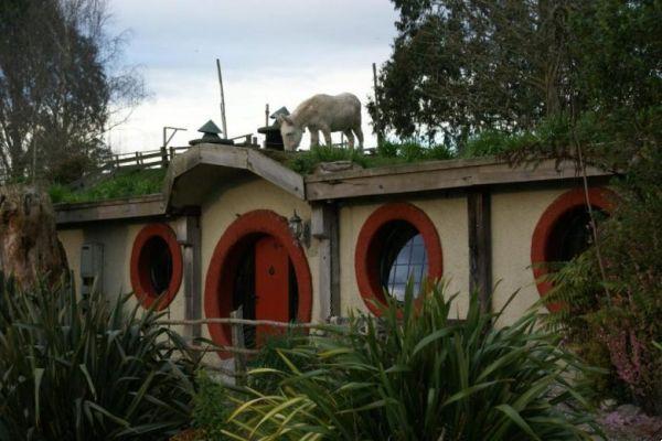 Hobbit motel: the lord of the rings in reality
