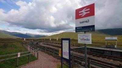 Como chegar à Escócia de trem