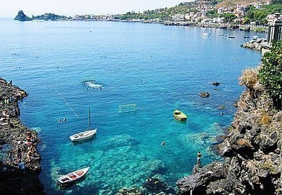 Sicily, the tourist village season continues