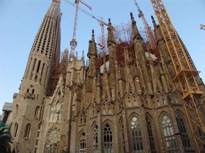 Build the Sagrada Familia in Barcelona