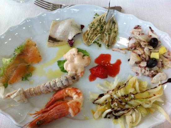 Mariscos à Riccione, restaurant de fruits de mer sur la mer