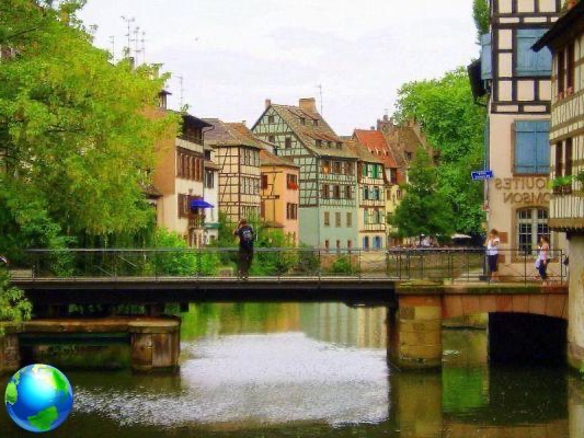 Estrasburgo, Petite France e o relógio astronômico