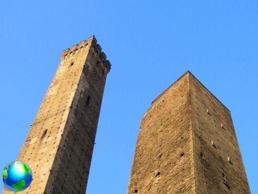 Visita la Torre degli Asinelli en Bolonia