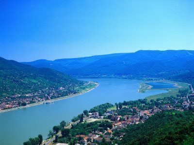 Vacaciones verdes en la curva del Danubio en Hungría