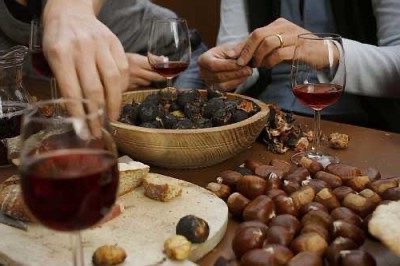 Ombrie et San Martino en Cantina: vin nouveau et châtaignes grillées