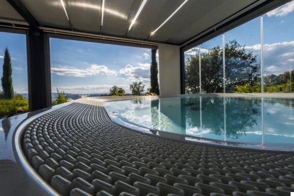 10 Farmhouses with swimming pool in Umbria