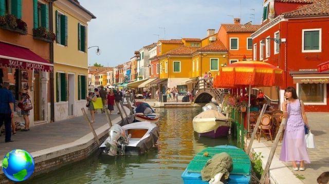 Three low cost tips to see Burano