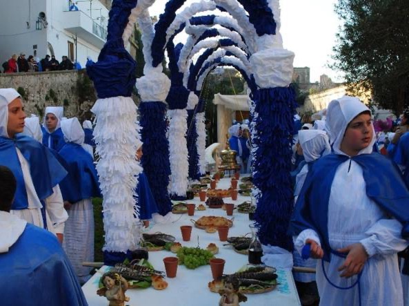 Pascua en Campania entre tradiciones y folclore