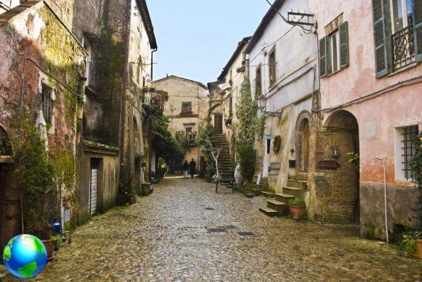 Calcata o que ver na Lazio, uma aldeia a descobrir