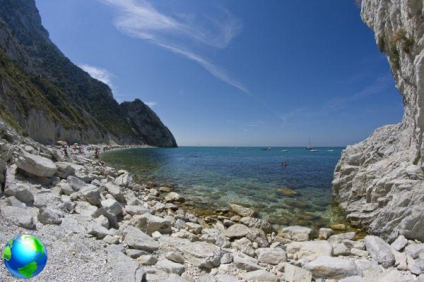 Conero, the most beautiful beaches of the Marche