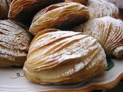 In Naples, 3 places to eat the traditional sfogliatella
