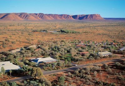 Australia, sleeping in the Outback: Kings Canyon Resort