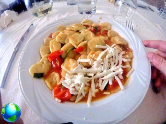 Cuatro platos descubiertos en Puglia