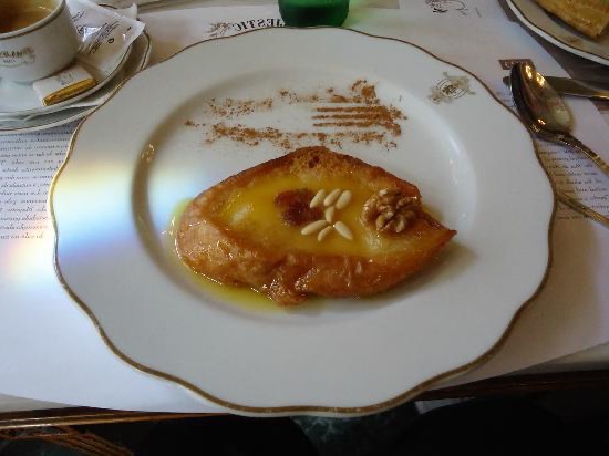 Splendor and art nouveau for breakfast at the Cafè Majestic in Porto