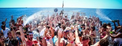 Ibiza: festas de barco a não perder e muito mais