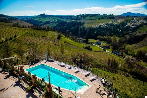 Agriturismo with swimming pool near Milan: where to go