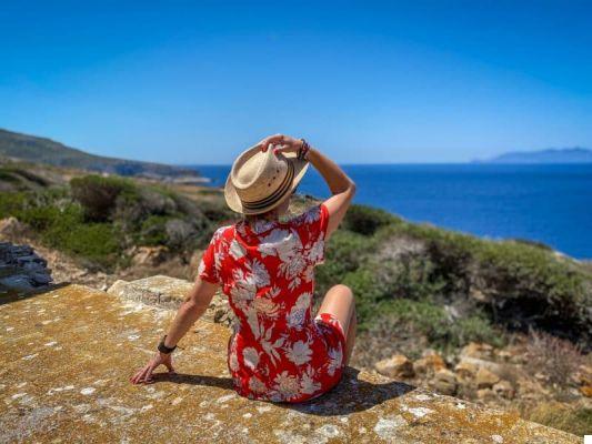 Levanzo (Egadi islands): how to reach it, what to see and where to sleep