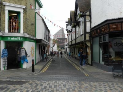 Canterbury: três maneiras de visitar a cidade