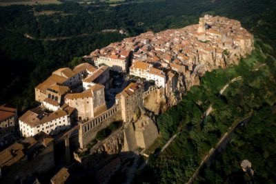 What to see in Pitigliano in one day