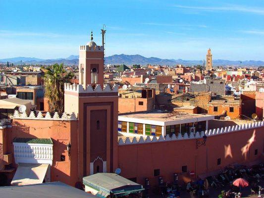 Marrakech travel guide, photos, map and weather