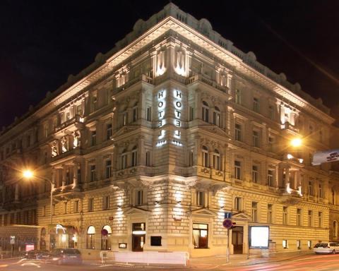 Seven Days Hotel: where to sleep in Prague