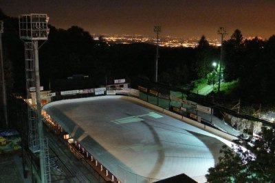 Ice skating in Verona at Bosco Chiesanuova