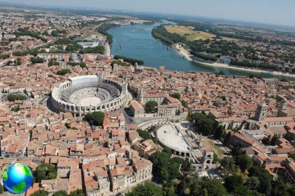 Arles: curiosities, where to eat and what to visit